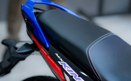 Hình ảnh thực tế Yamaha MX King 150 phiên bản giới hạn chỉ 2.000 chiếc tại đại lý