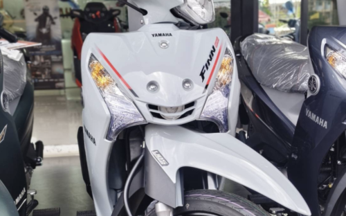 Hình ảnh thực tế Yamaha Finn 2026 vừa về đại lý: Xe số ‘lột xác’ cả về giao diện và trang bị!